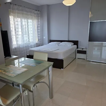 Bes Sea View Appartement Vlorë