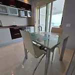 Bes Sea View Apartmán *