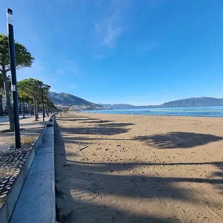 Bes Sea View דירה *