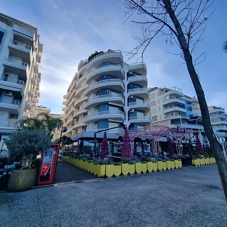 Bes' Sea View アパート Vlorë