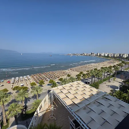 Bes Sea View Apartmán *