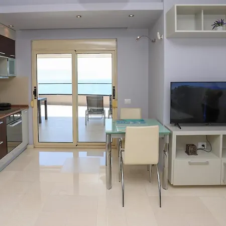 Bes' Sea View アパート