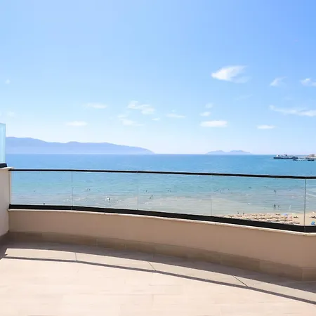 Bes' Sea View Appartement