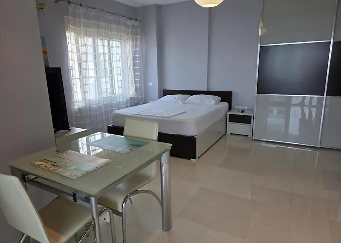 Bes Sea View Appartement Vlorë